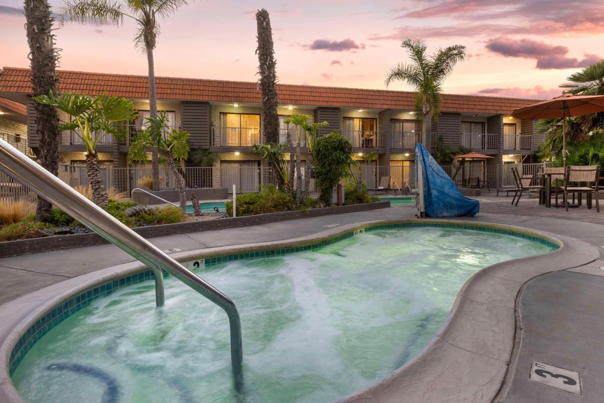 Best Western Oceanside Inn מראה חיצוני תמונה